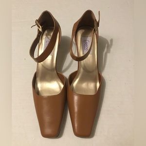 Women Fresco by Pierre Brown low Heel Buckle Shoes Sz 10m